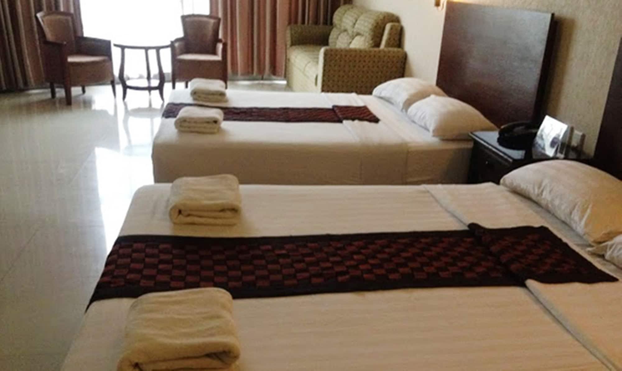 Baguio Crown Legacy Hotel Багио Экстерьер фото