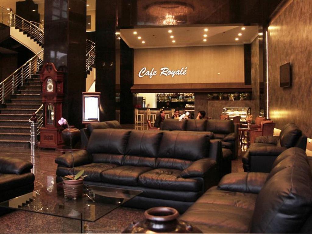 Baguio Crown Legacy Hotel Багио Экстерьер фото